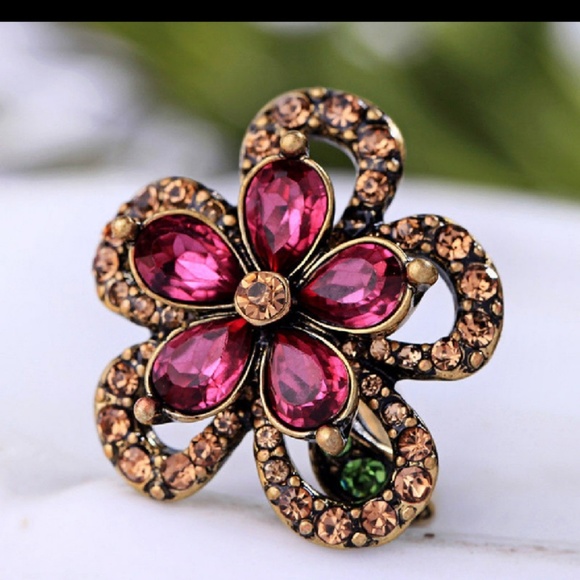 Jewelry - Purple Vintage Flower Ring
